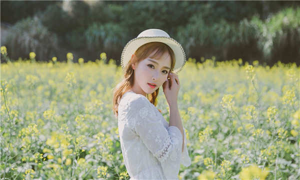 凌云标题：想找个女人帮忙生孩子的有效解决方案，助您圆梦家庭